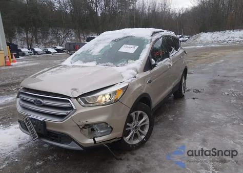 2017 Ford Escape Se z USA, uszkodzony, nr VIN 1FMCU9G93HUA63412